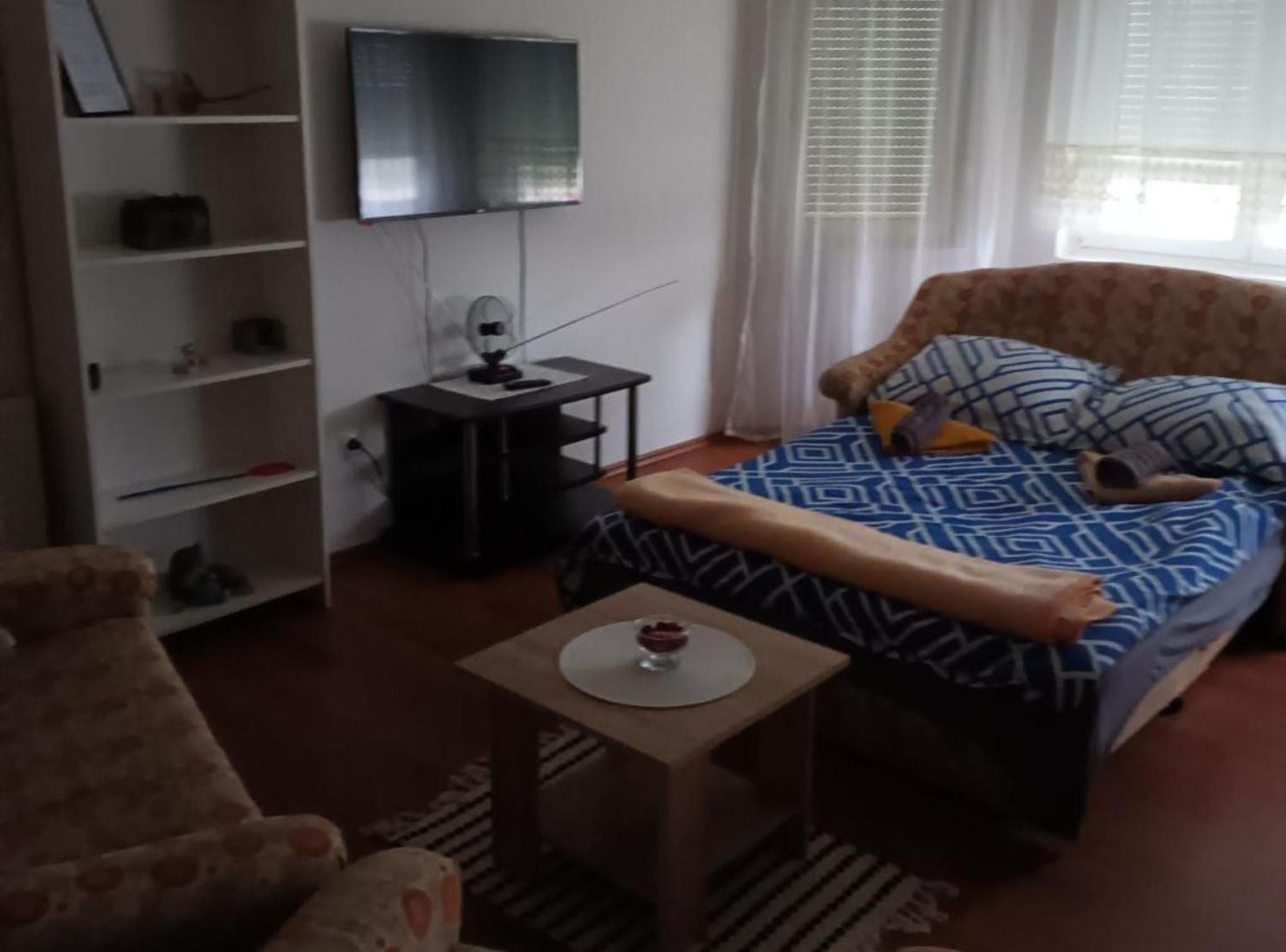 Apartmani Tea I Toni Gradiste المظهر الخارجي الصورة