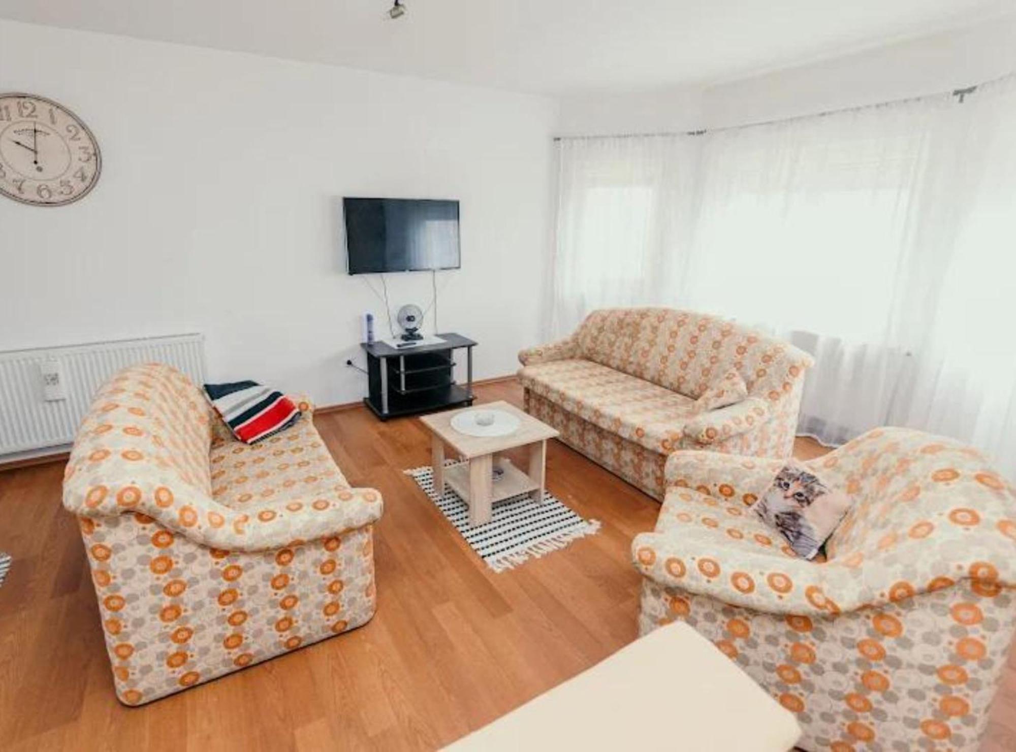 Apartmani Tea I Toni Gradiste المظهر الخارجي الصورة