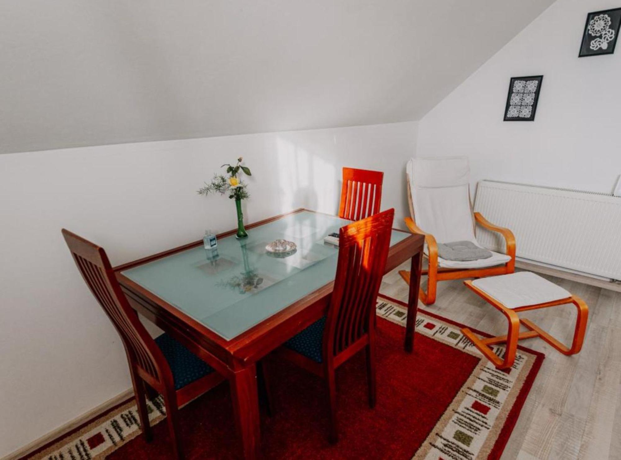 Apartmani Tea I Toni Gradiste المظهر الخارجي الصورة